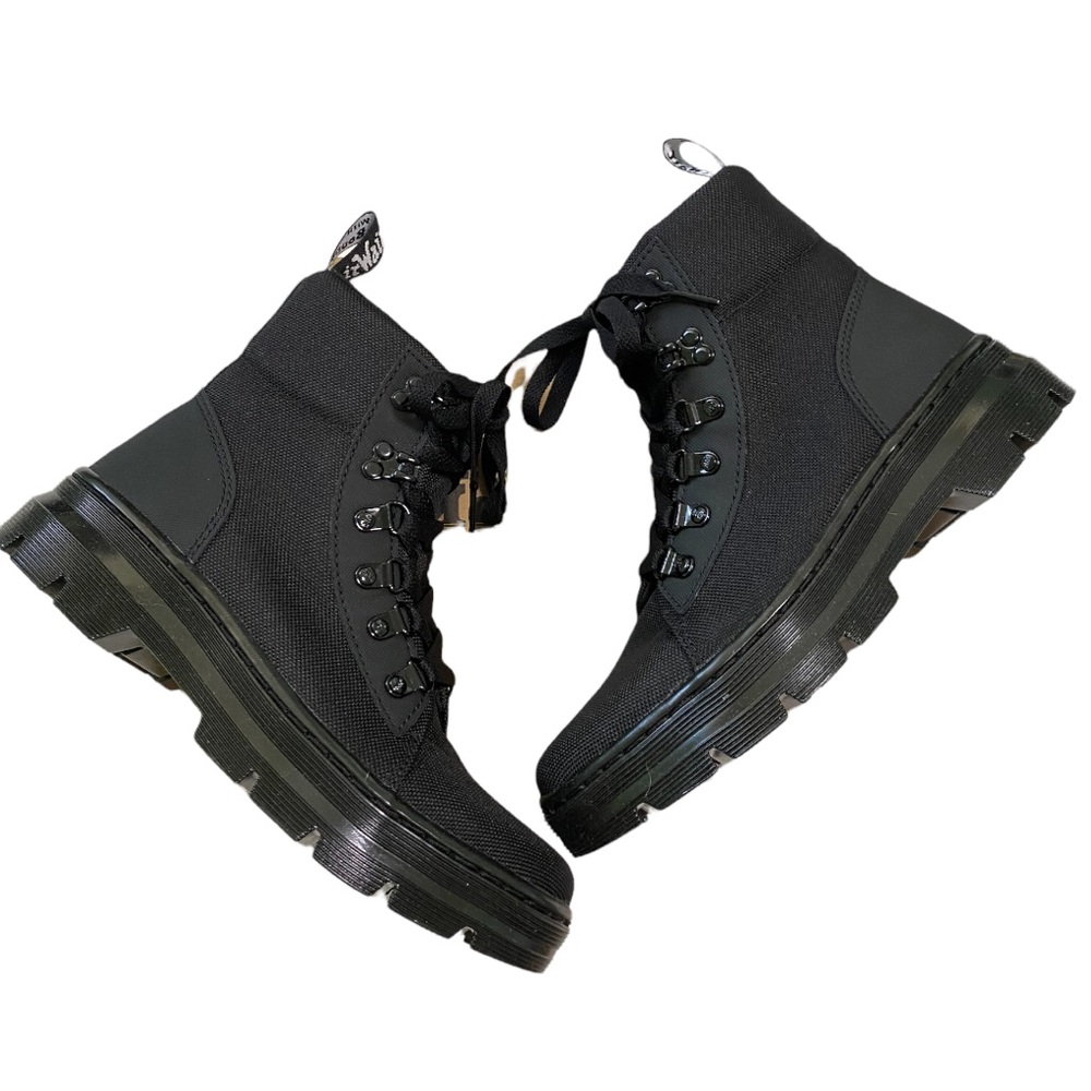 Dr. Martens Combs